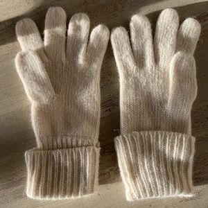 NWOT wool /angora blend mittens